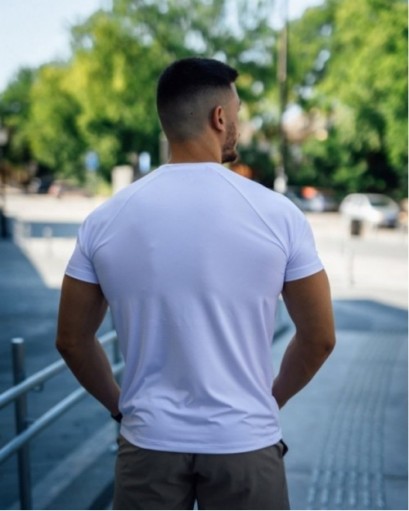 Base Performance Majica - Bela